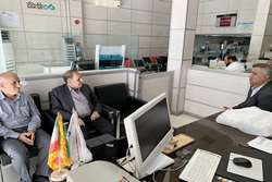 بررسی راهکارهای ارتقای خدمات بانکی به ایثارگران در دیدار مدیرکل بنیاد شهید کردستان با رئیس بانک دی سنندج