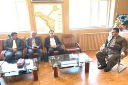 مدیرکل بنیاد شهید کردستان با فرماندار و امام جمعه سروآباد دیدار کرد