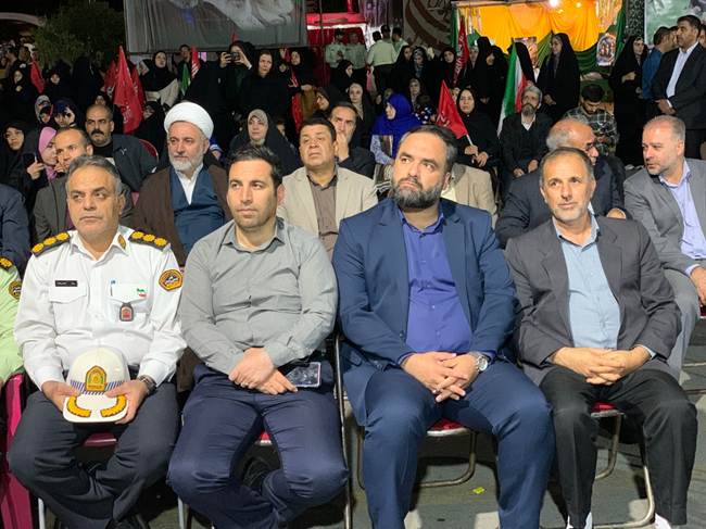 حضور معاون دبیر شورای عالی توسعه فرهنگ ایثار و شهادت مرکز و مدیرکل بنیاد شهید کردستان در اجتماع مردمی سنندج