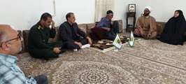 مدیرکل بنیاد شهید کردستان با جانبازان ۷۰ درصد دهگلان دیدار و گفت‌وگو کرد