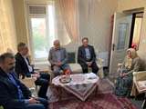 تجدید پیمان با ستارگان صبور سنندج» / دیدار مدیرکل بنیاد شهید کردستان و معاون عمرانی استاندار با خانواده معظم شهدا